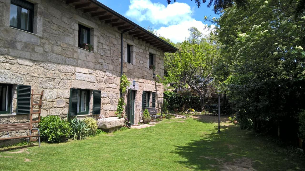 Penzion Conjunto Entre Acebos Sotillo de Sanabria Exteriér fotografie