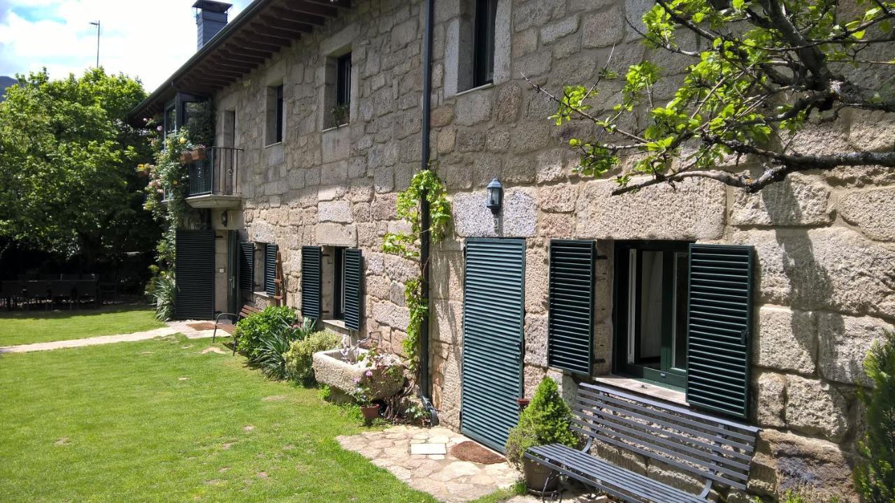Penzion Conjunto Entre Acebos Sotillo de Sanabria Exteriér fotografie